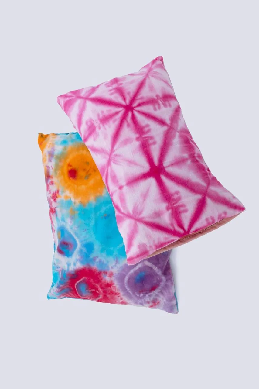 Tie-dyed scatter cushions